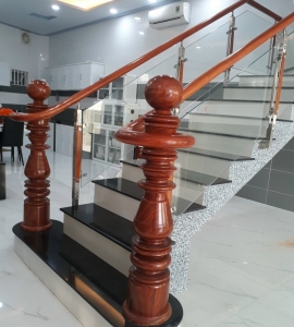 CẦU THANG KÍNH CƯỜNG LỰC