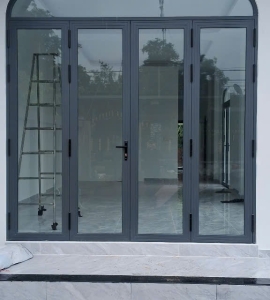 Cửa nhôm kính 4 khung